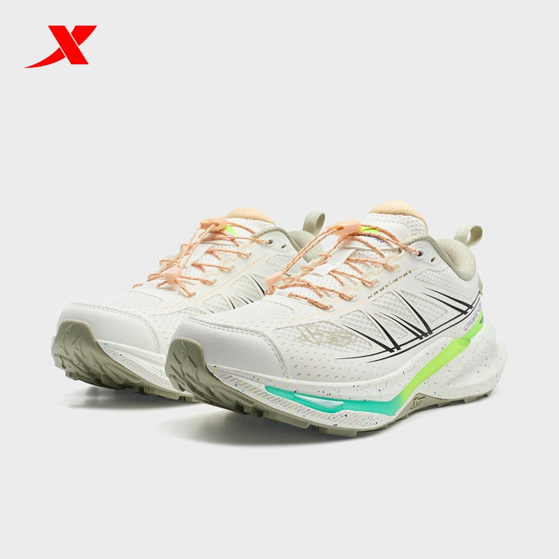 XTEP Women's Outdoor Shoes Canvas White170015-2