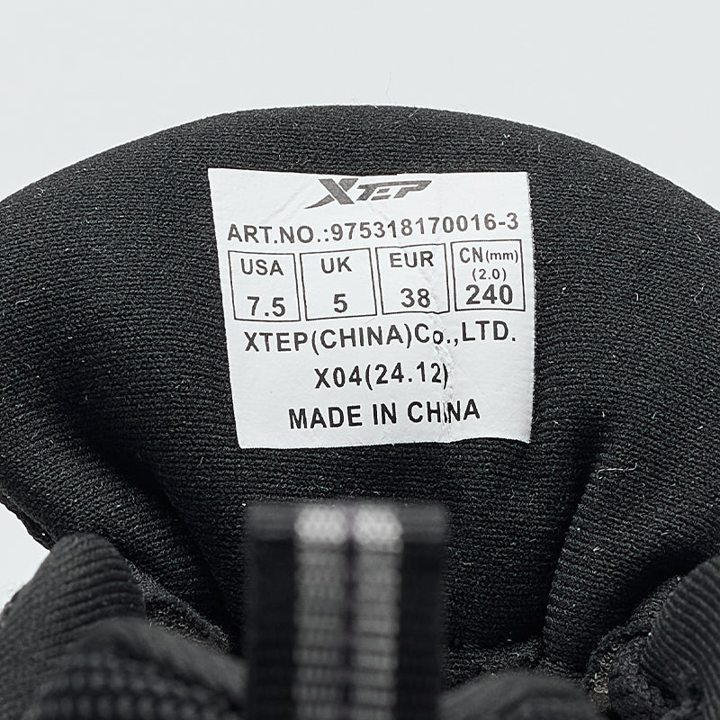 XTEP Women's Outdoor Shoes Black 170016-3