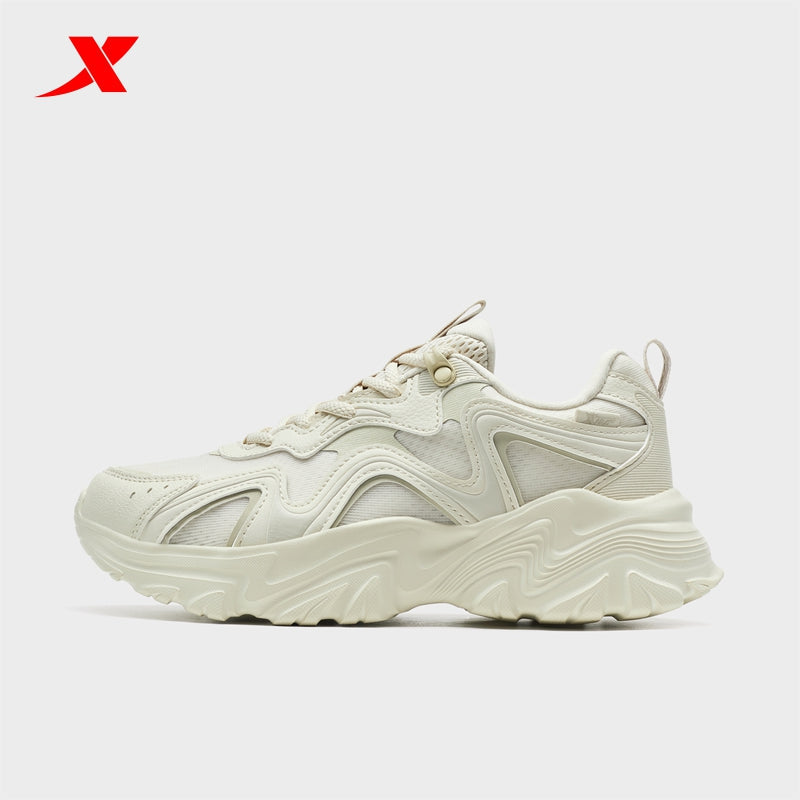 XTEP Women's Outdoor Shoes White Tea 170020-4
