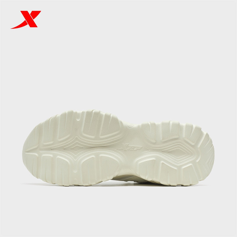 XTEP Women's Outdoor Shoes White Tea 170020-4