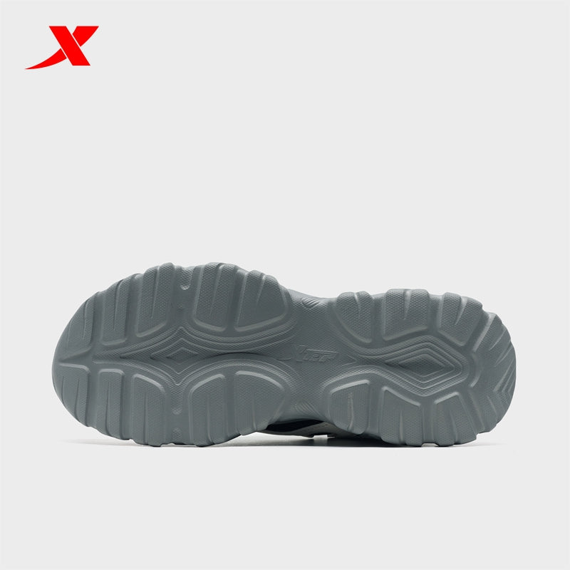 XTEP Women's Outdoor Shoes Alabaster/Black 170020-2