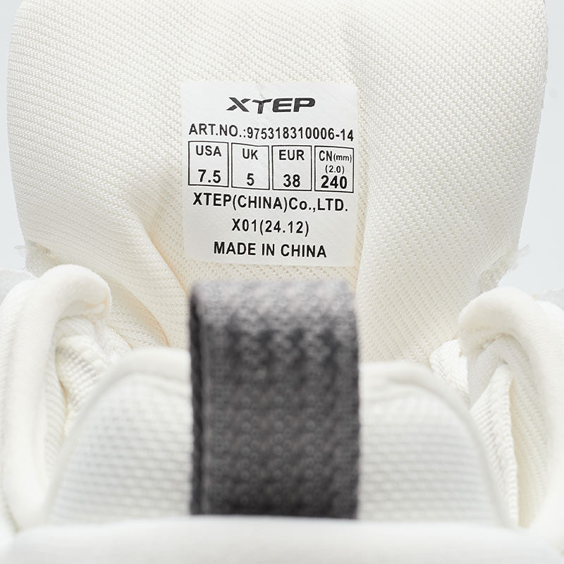 XTEP Women's Skateboarding Shoes Canvas White/Moon Grey/Dawn Grey 310006-14