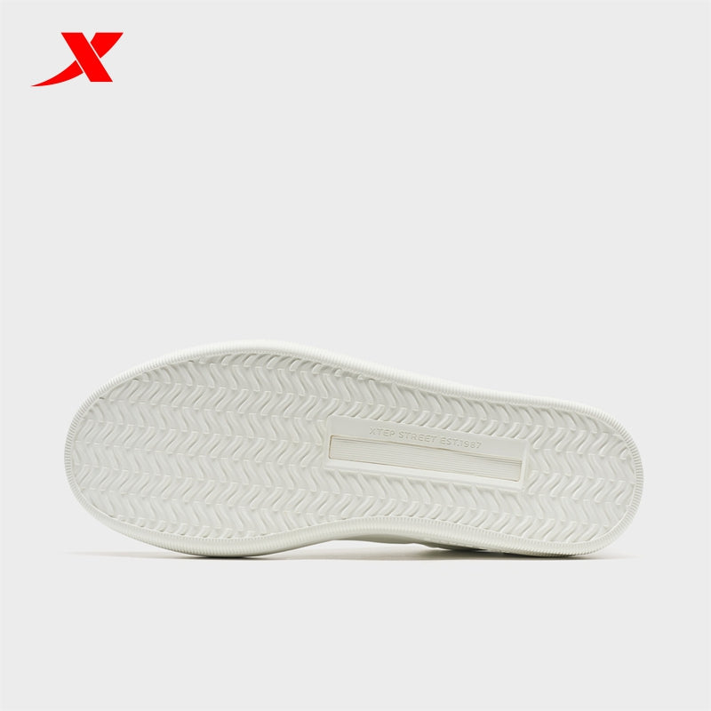 XTEP Men's Skateboarding Shoes Canvas White310011-1